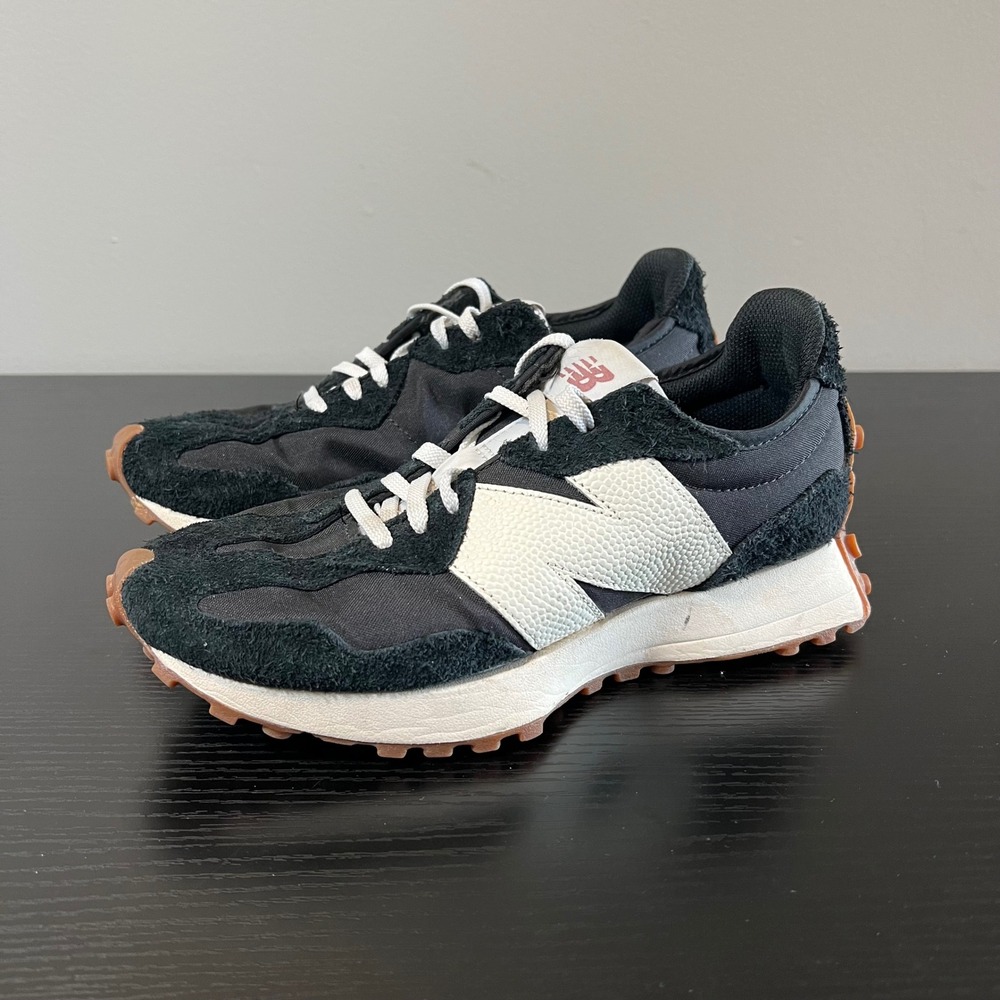 New Balance 327 Black White Gum Sole Women's Sneakers Size 7.5